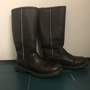 Leather Ugg boots size 6 women’s